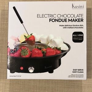Kusini Electric Fondue Pot Set - Chocolate Fondue Kit - Temperature Control, NIB